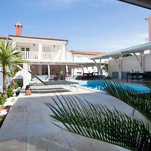 Kruna Grada , Trogir Kroatië